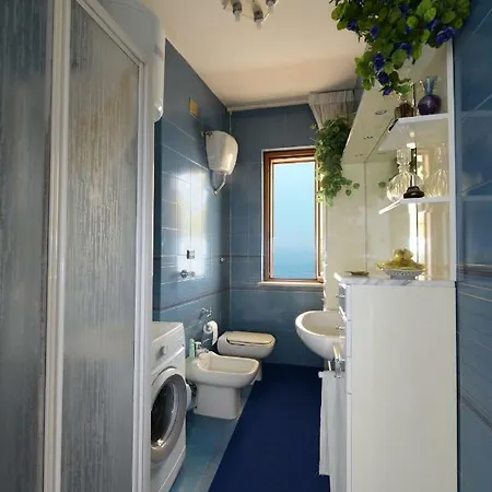 Sun & Sea Apartment *
