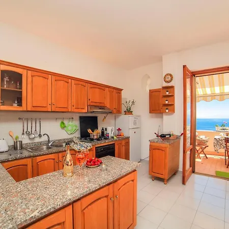 Apartment Sun & Sea *
