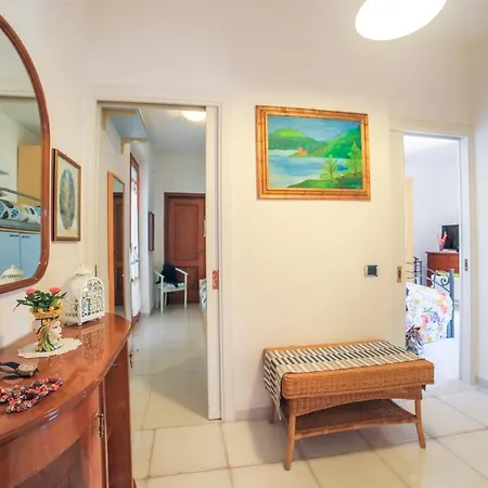 Sun & Sea Apartment *